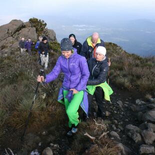 Aufstieg zum Mount Meru - Verena Bentele und ihre Gruppe achten auf jeden Schritt_Copyright Annika Wechner